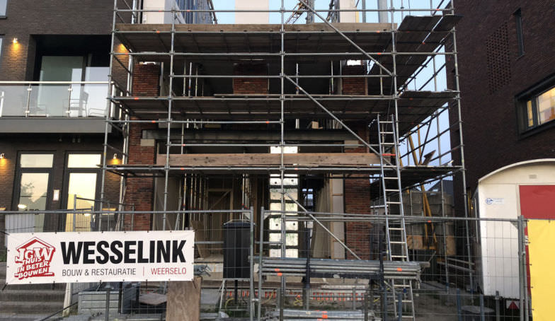 Nieuwe foto's vanaf de bouw van The Hoff aan de Lonnekerspoorlaan!