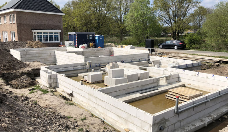 De eerste foto's van de bouw op kavel 151 op Het Brunink Enschede!