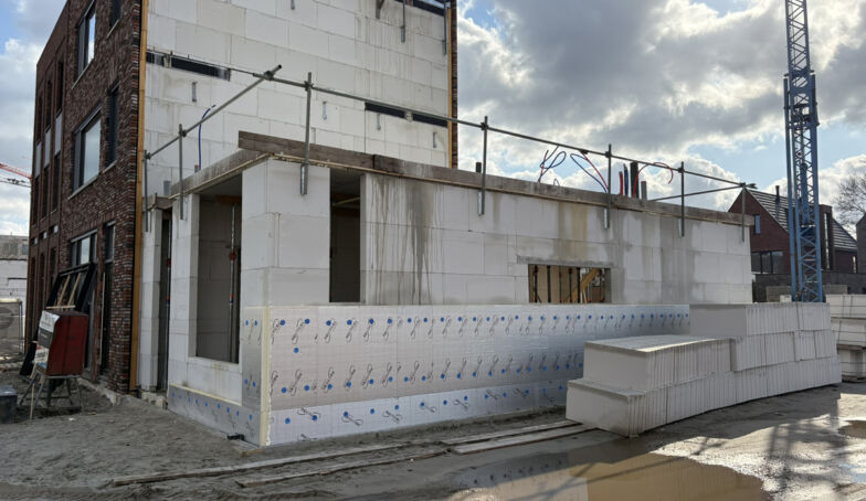 Nieuwe foto's van de bouwen EriMon, YvoR en Elstar op de Marskant Hengelo!