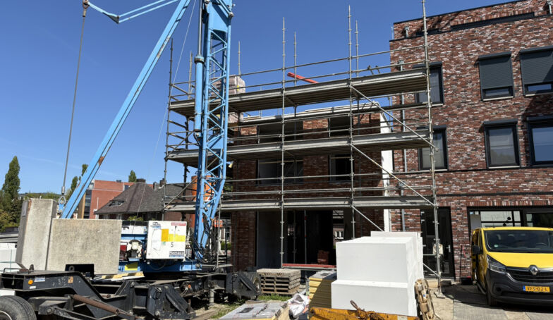 Weer wat nieuwe foto's van de bouwen EriMon, YvoR en Elstar op de Marskant Hengelo!